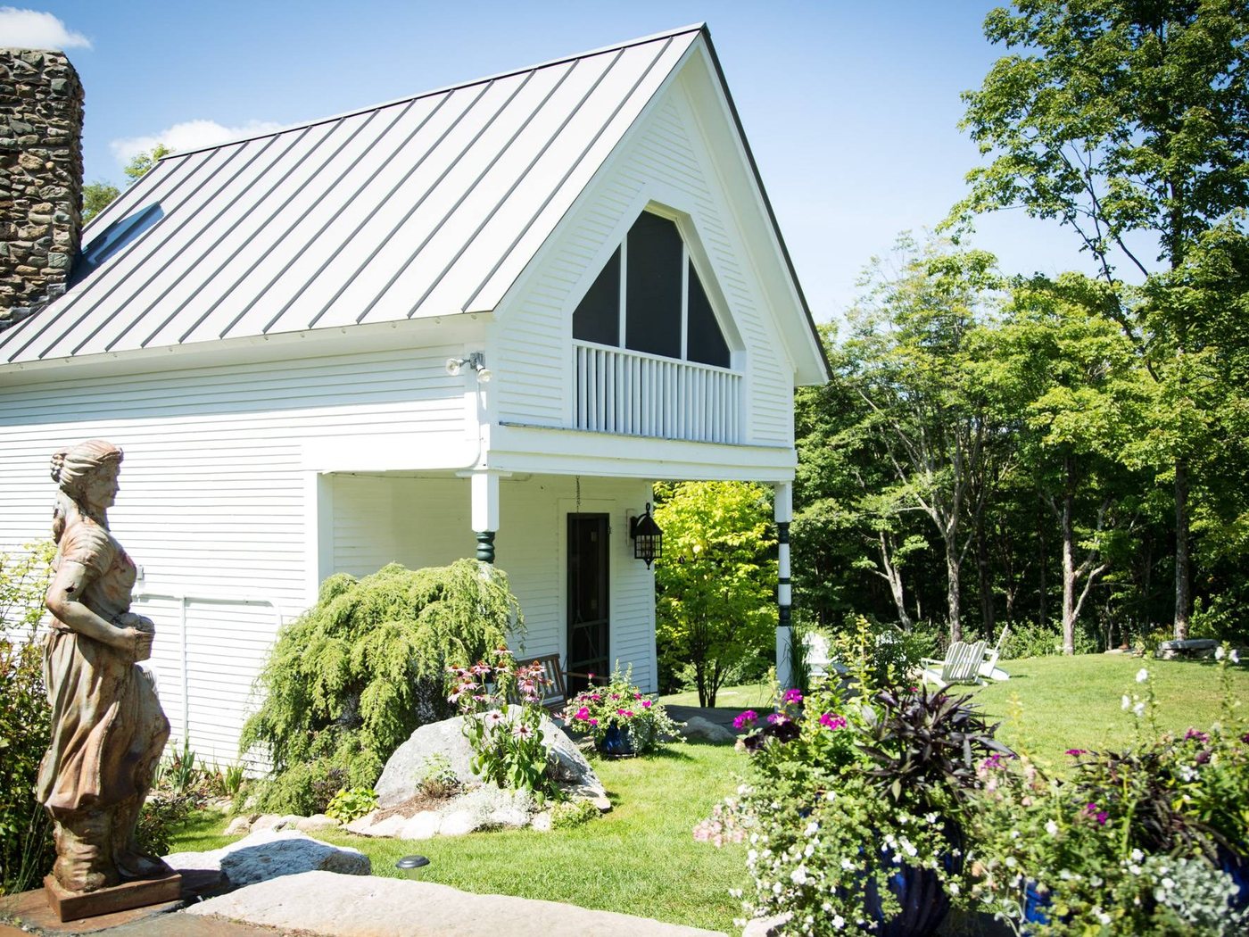 Notch House — Guest cottage sited off the meadow