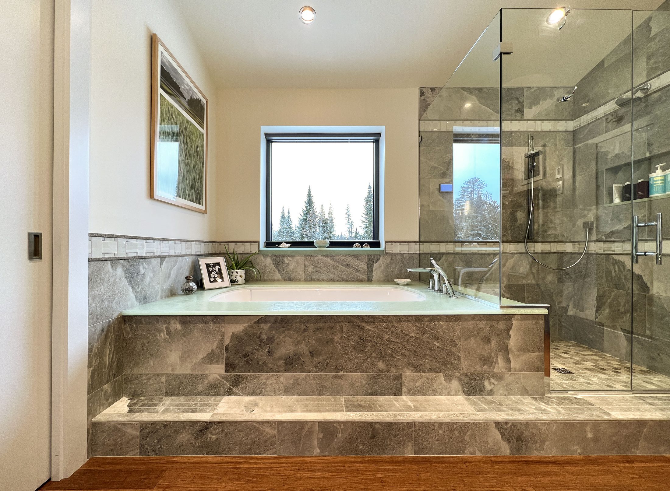 Steel Residence — Glass shower and soaking tub