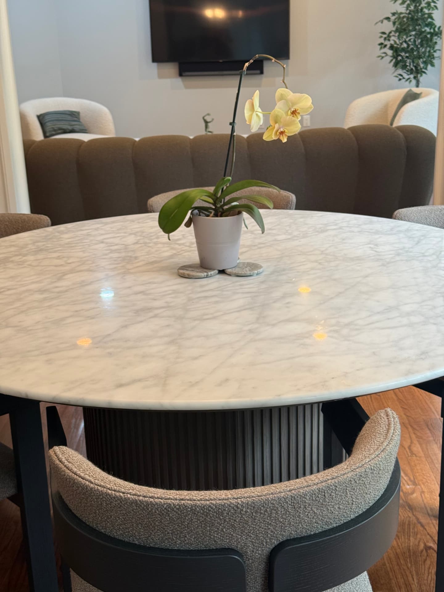 Short Hills Interior Finishes — Breakfast table