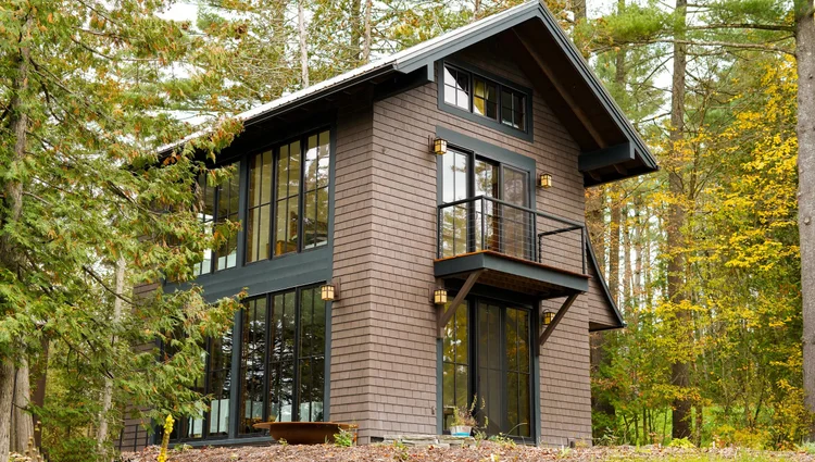 Gunther Accessory Dwelling — Glazed corner and cantilevered balcony